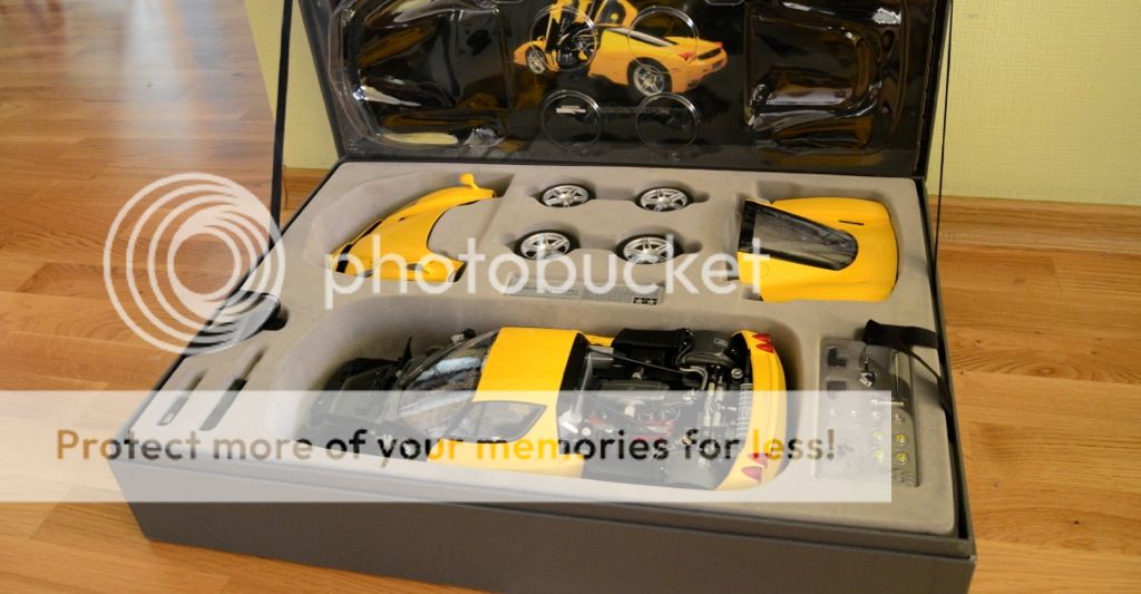 Tamiya 1:12 Ferrari Enzo - DiecastSociety.com